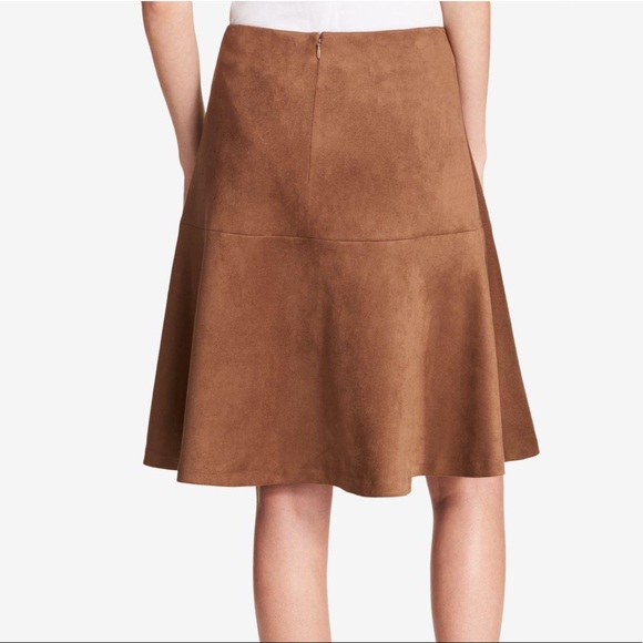 *NWT* Tommy Hilfiger Congac Faux Suede Swing Skirt - Picture 2 of 9